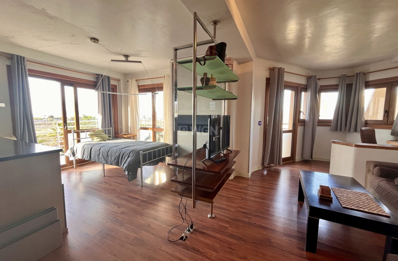 Odsprzedaż - Mieszkanie w bloku - Torrevieja - Costa Blanca