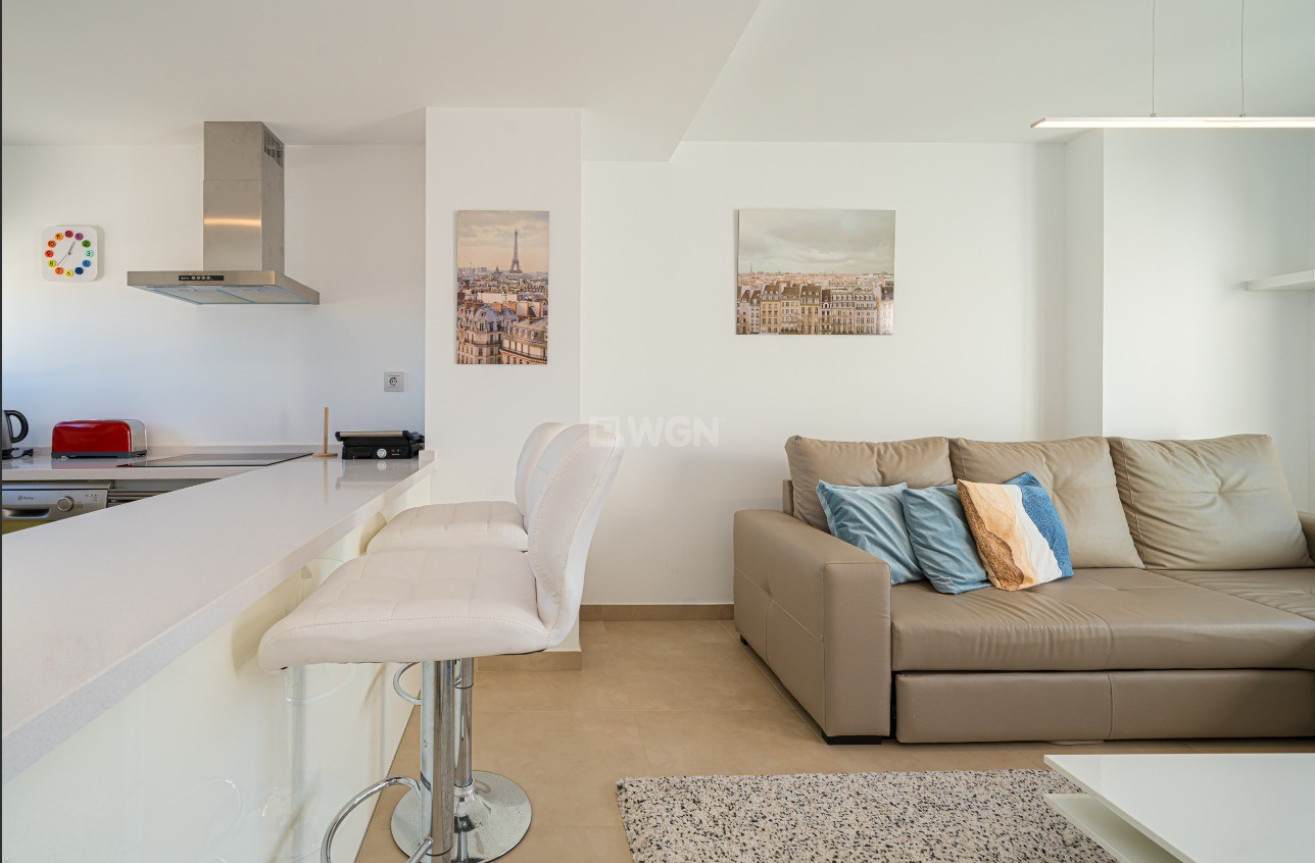 Odsprzedaż - Mieszkanie w bloku - Vistabella Golf Entre Naranjos - Inland