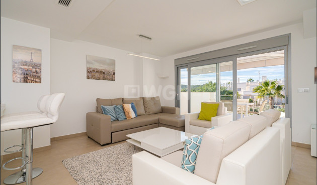 Odsprzedaż - Mieszkanie w bloku - Vistabella Golf Entre Naranjos - Inland