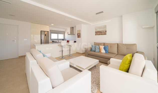 Odsprzedaż - Mieszkanie w bloku - Vistabella Golf Entre Naranjos - Inland