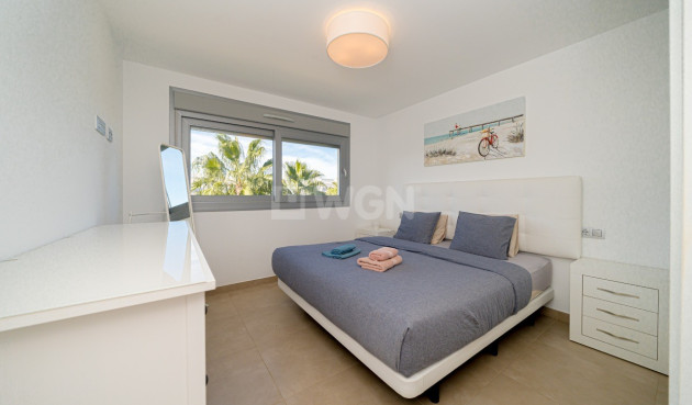 Odsprzedaż - Mieszkanie w bloku - Vistabella Golf Entre Naranjos - Inland