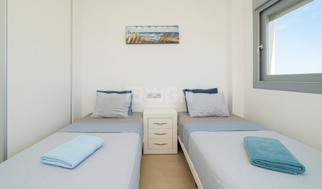 Odsprzedaż - Mieszkanie w bloku - Vistabella Golf Entre Naranjos - Inland