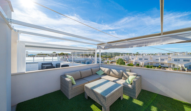 Odsprzedaż - Mieszkanie w bloku - Vistabella Golf Entre Naranjos - Inland