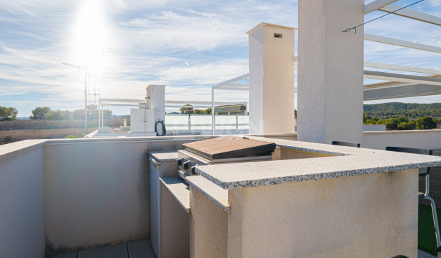 Odsprzedaż - Mieszkanie w bloku - Vistabella Golf Entre Naranjos - Inland