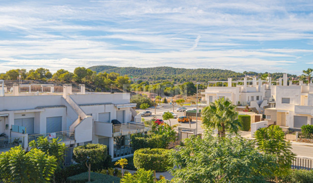 Odsprzedaż - Mieszkanie w bloku - Vistabella Golf Entre Naranjos - Inland