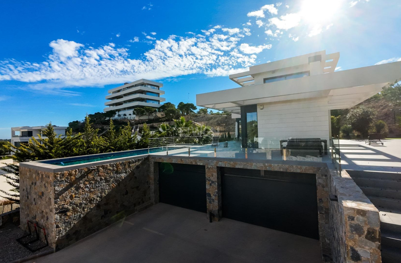 Odsprzedaż - Villa - Orihuela - Las Colinas Golf