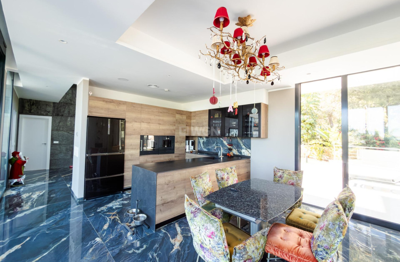 Odsprzedaż - Villa - Orihuela - Las Colinas Golf