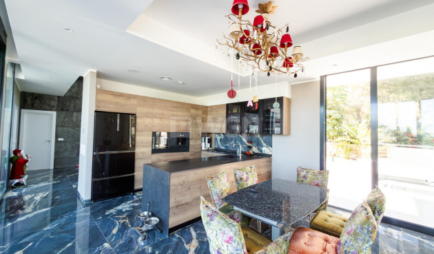 Odsprzedaż - Villa - Orihuela - Las Colinas Golf