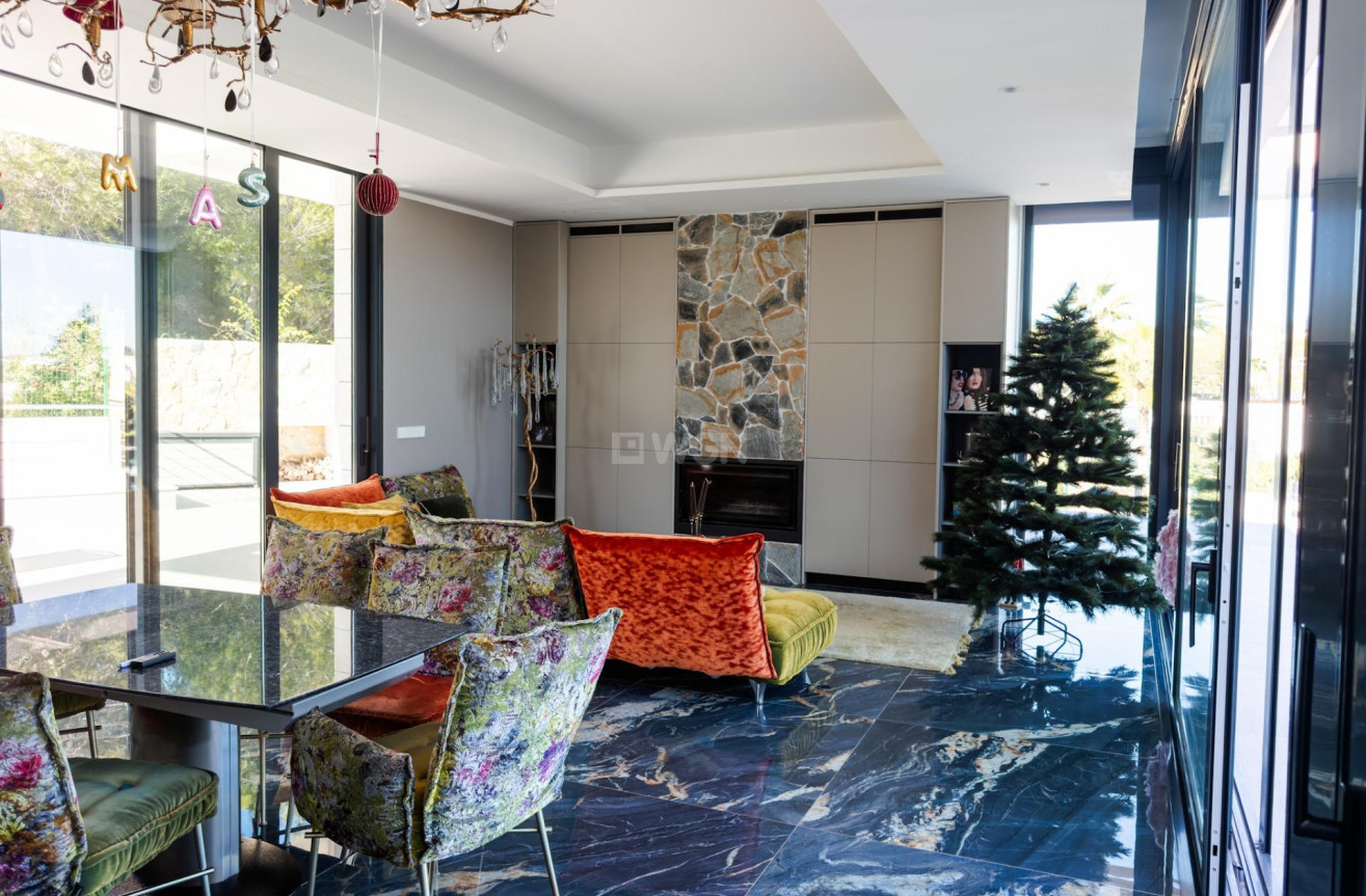 Odsprzedaż - Villa - Orihuela - Las Colinas Golf