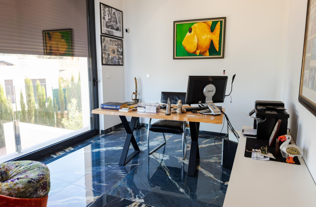 Odsprzedaż - Villa - Orihuela - Las Colinas Golf