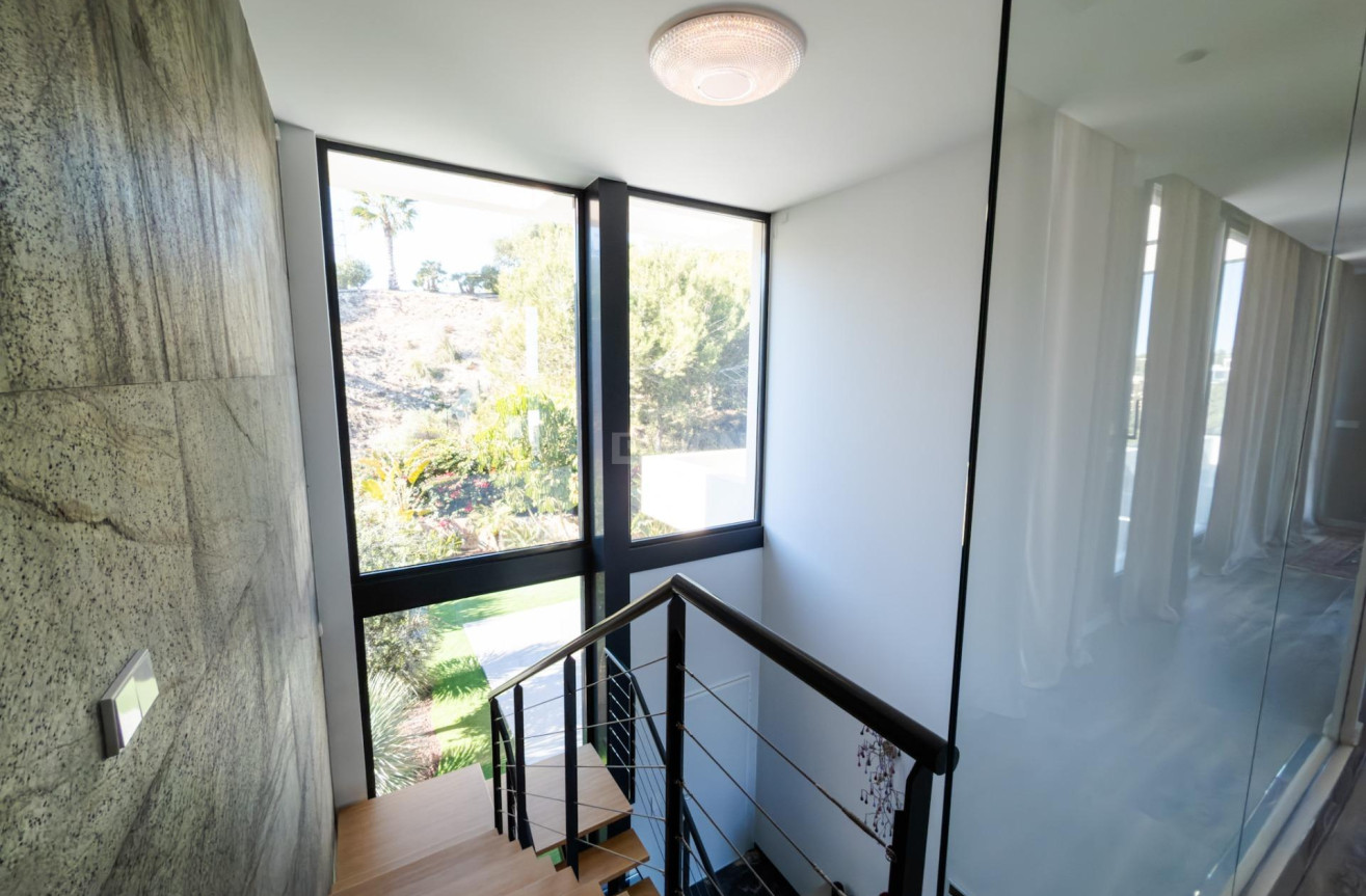 Odsprzedaż - Villa - Orihuela - Las Colinas Golf