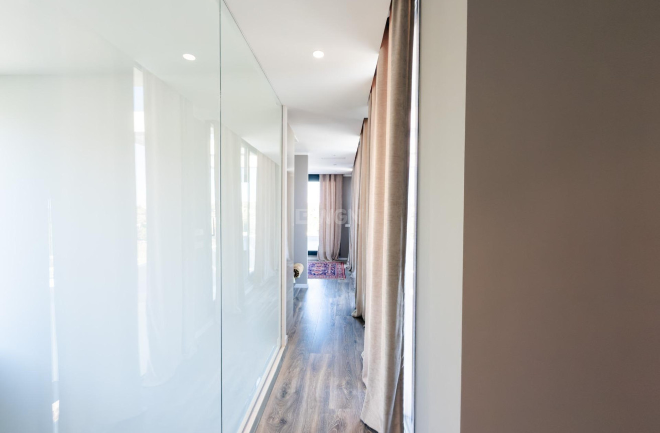 Odsprzedaż - Villa - Orihuela - Las Colinas Golf