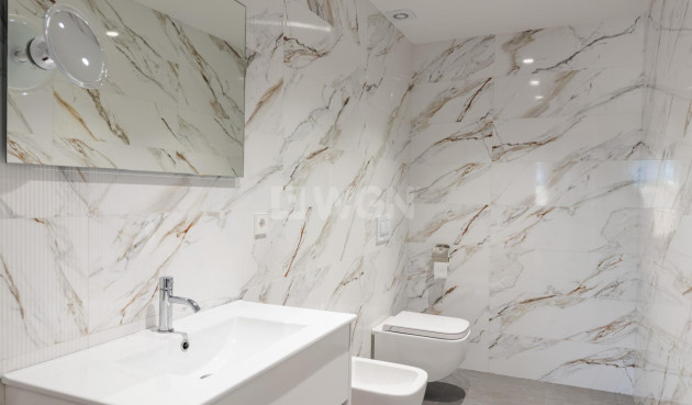 Odsprzedaż - Villa - Orihuela - Las Colinas Golf