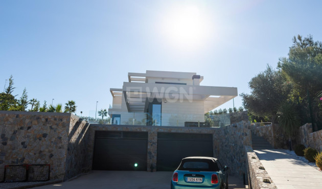 Odsprzedaż - Villa - Orihuela - Las Colinas Golf