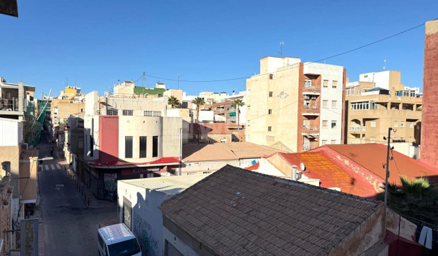 Odsprzedaż - Mieszkanie w bloku - Torrevieja - Las Piscinas Naturales