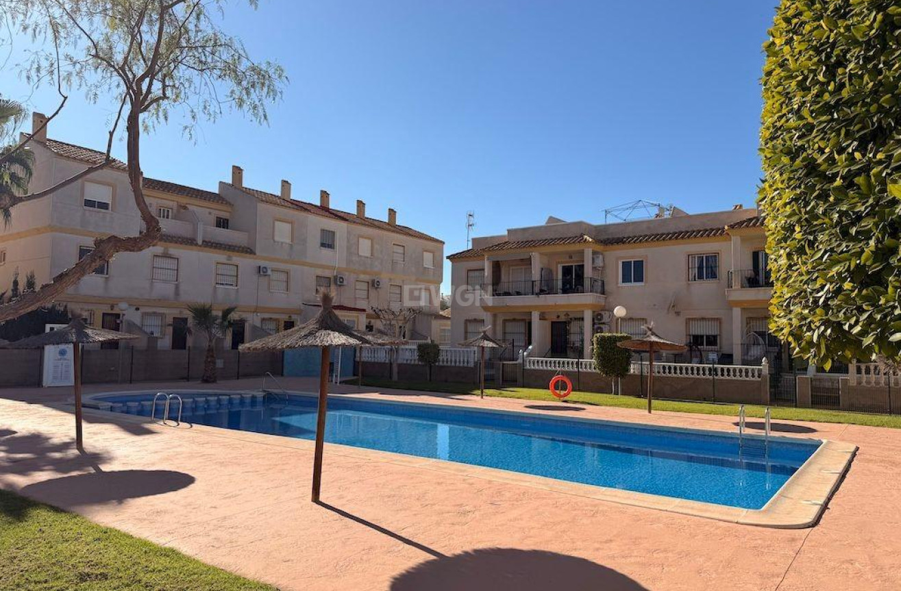 Odsprzedaż - Bungalow - Orihuela Costa - Costa Blanca
