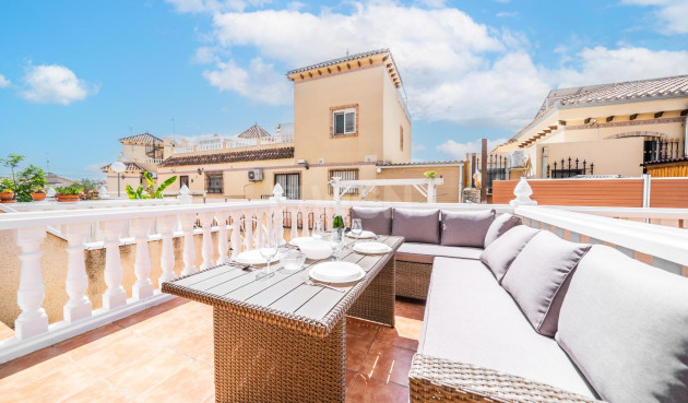 Odsprzedaż - Villa - Orihuela Costa - Los Almendros-la Florida