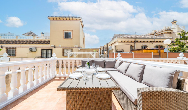 Odsprzedaż - Villa - Orihuela Costa - Los Almendros-la Florida