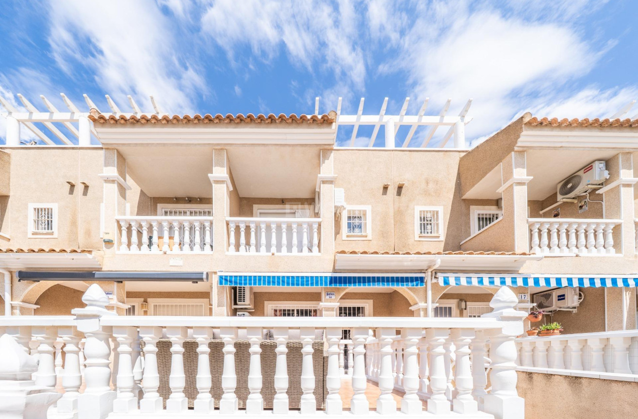 Odsprzedaż - Villa - Orihuela Costa - Los Almendros-la Florida