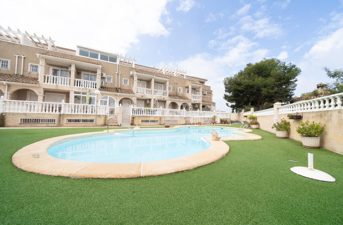 Odsprzedaż - Villa - Orihuela Costa - Los Almendros-la Florida