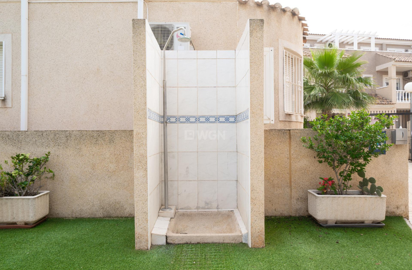 Odsprzedaż - Villa - Orihuela Costa - Los Almendros-la Florida