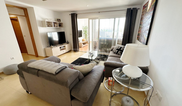 Odsprzedaż - Mieszkanie w bloku - Mar Menor Golf Resort - Inland