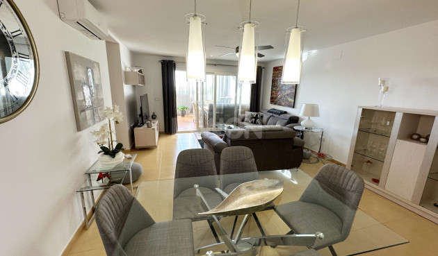 Odsprzedaż - Mieszkanie w bloku - Mar Menor Golf Resort - Inland