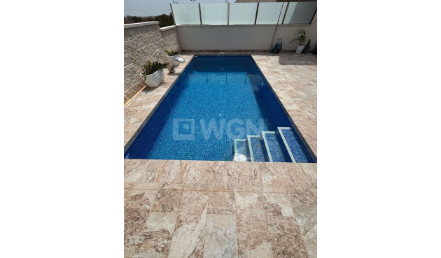 Odsprzedaż - Villa - Orihuela Costa - Villamartín-las Filipinas