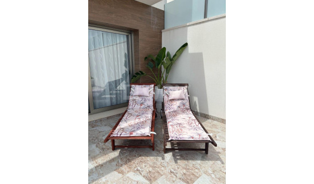 Odsprzedaż - Villa - Orihuela Costa - Villamartín-las Filipinas