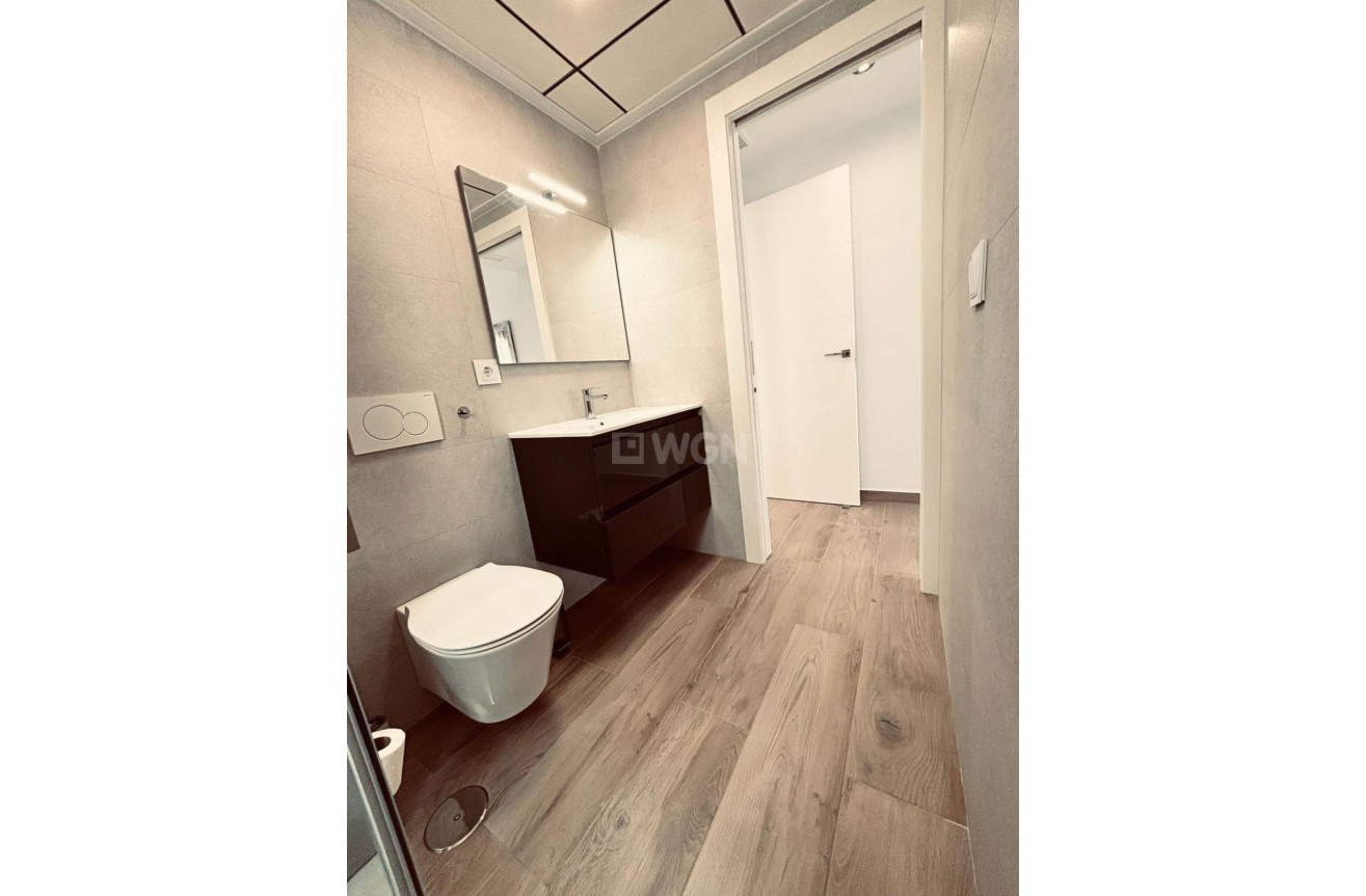 Odsprzedaż - Villa - Orihuela Costa - Villamartín-las Filipinas