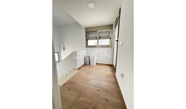 Odsprzedaż - Villa - Orihuela Costa - Villamartín-las Filipinas