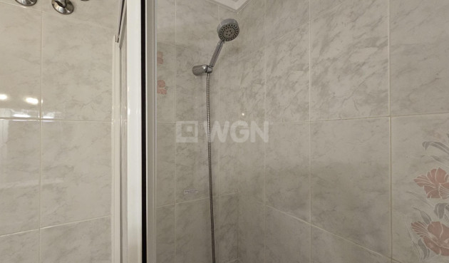 Odsprzedaż - Mieszkanie w bloku - Torrevieja - Acequion