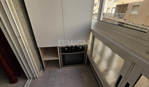 Odsprzedaż - Mieszkanie w bloku - Torrevieja - Acequion