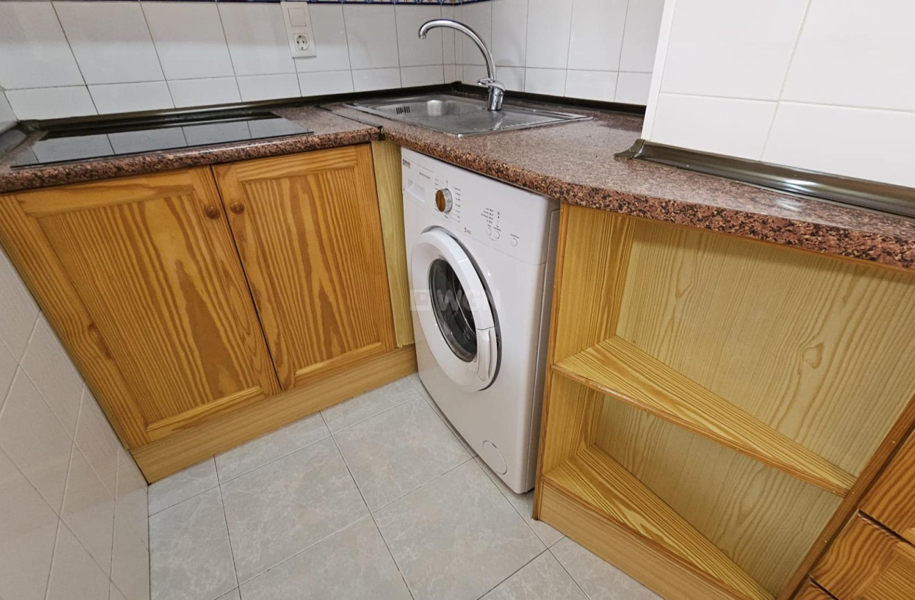 Odsprzedaż - Mieszkanie w bloku - Torrevieja - Acequion