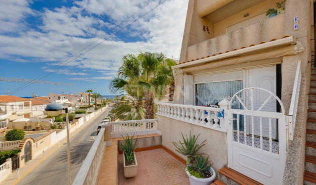 Odsprzedaż - Mieszkanie w bloku - Torrevieja - Cabo Cervera