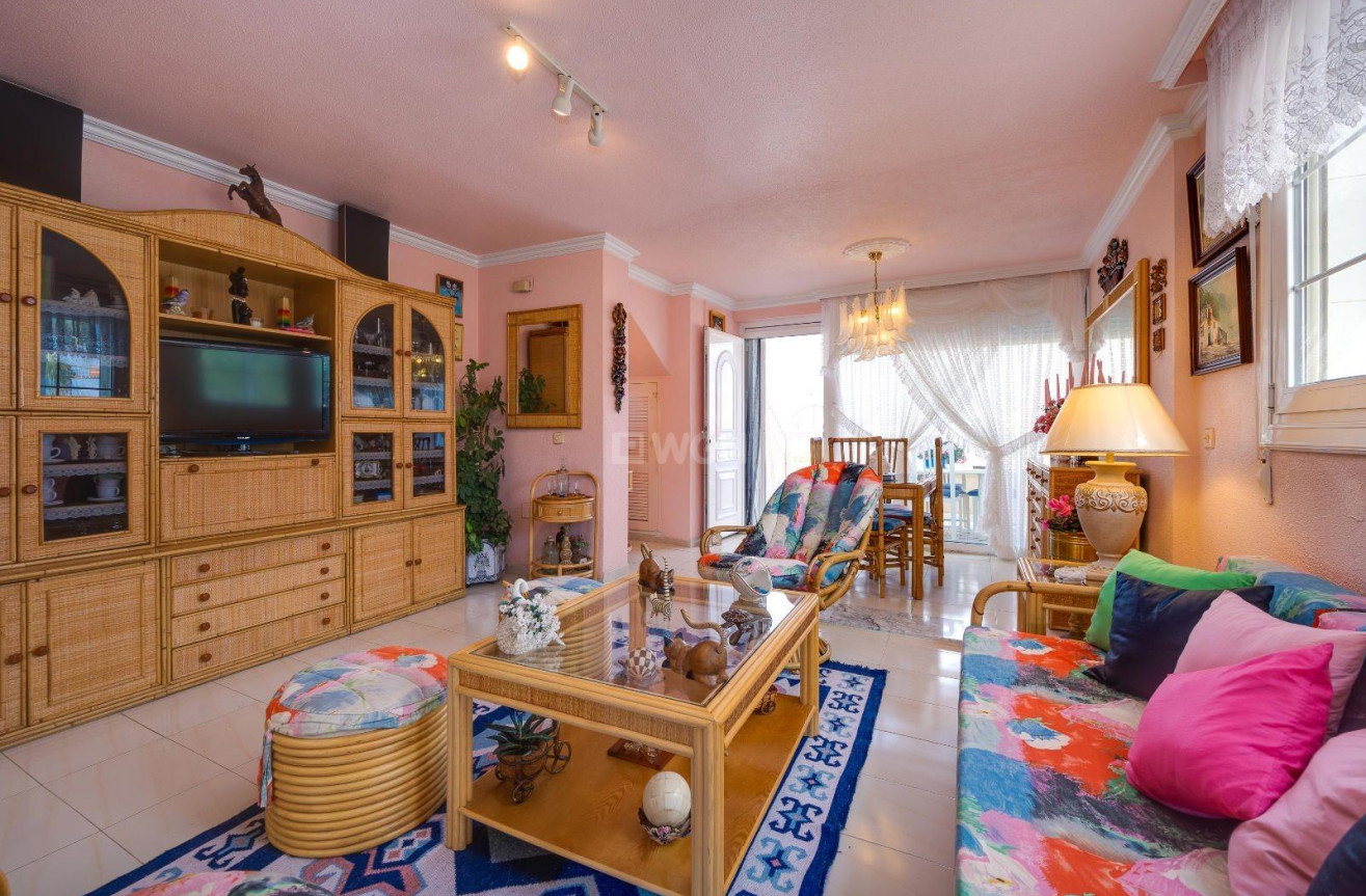 Odsprzedaż - Mieszkanie w bloku - Torrevieja - Cabo Cervera