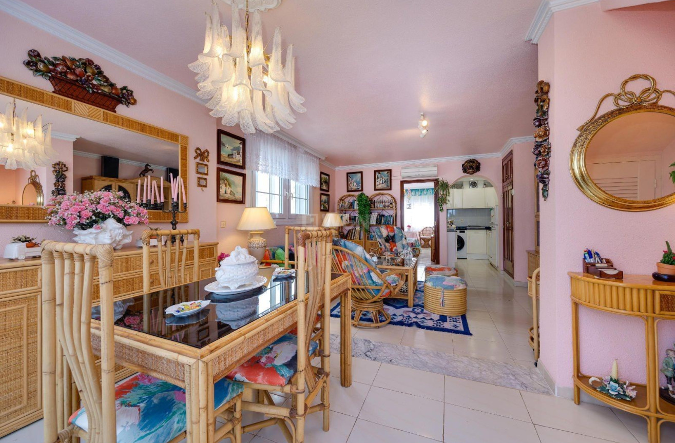 Odsprzedaż - Mieszkanie w bloku - Torrevieja - Cabo Cervera