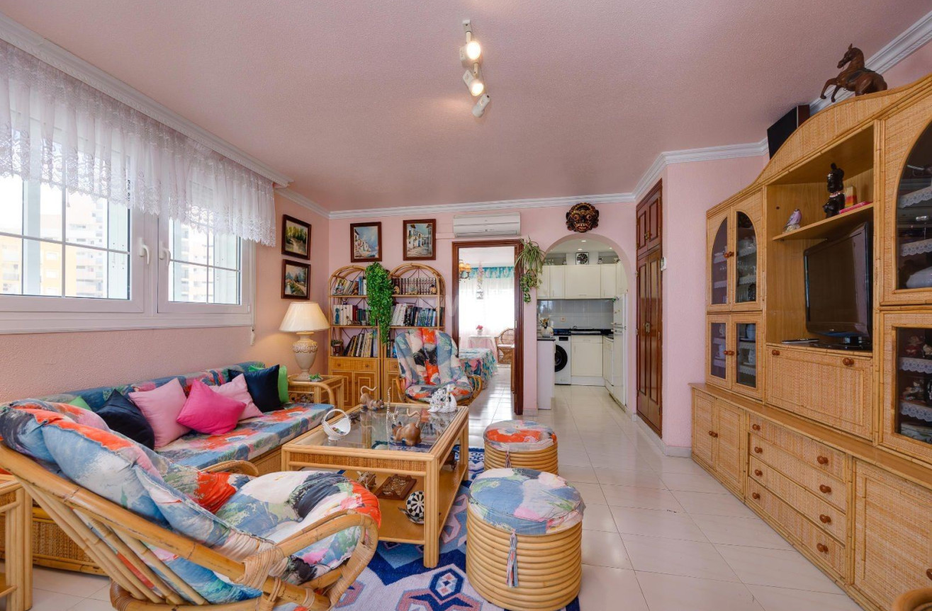 Odsprzedaż - Mieszkanie w bloku - Torrevieja - Cabo Cervera