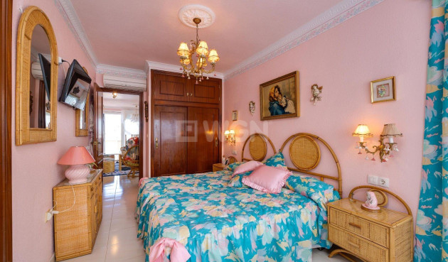 Odsprzedaż - Mieszkanie w bloku - Torrevieja - Cabo Cervera