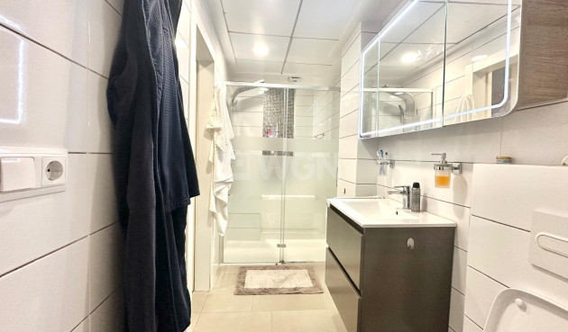 Reventa - Apartamento / piso - Torrevieja