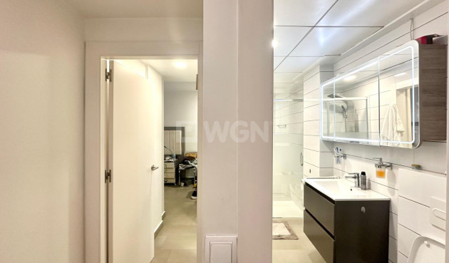 Reventa - Apartamento / piso - Torrevieja