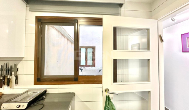 Reventa - Apartamento / piso - Torrevieja