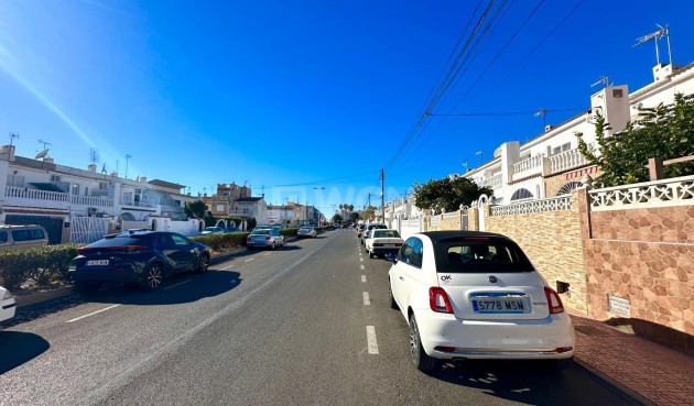 Odsprzedaż - Kamienica - Torrevieja - Estacion De Autobuses