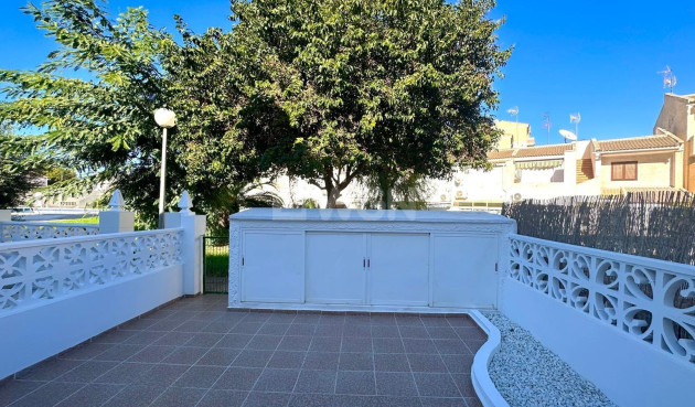 Odsprzedaż - Kamienica - Torrevieja - Estacion De Autobuses