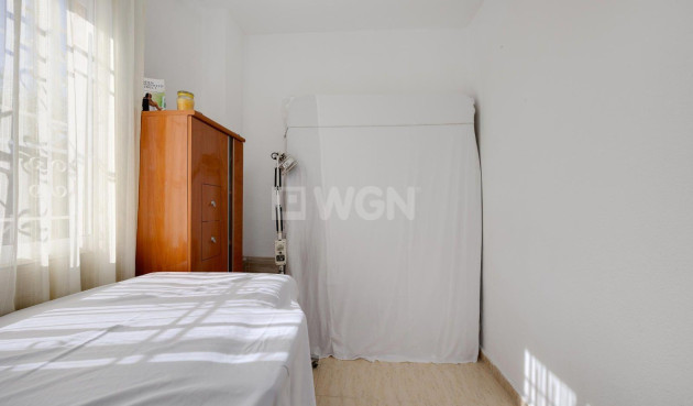 Odsprzedaż - Mieszkanie w bloku - Torrevieja - La Siesta - El Salado - Torreta