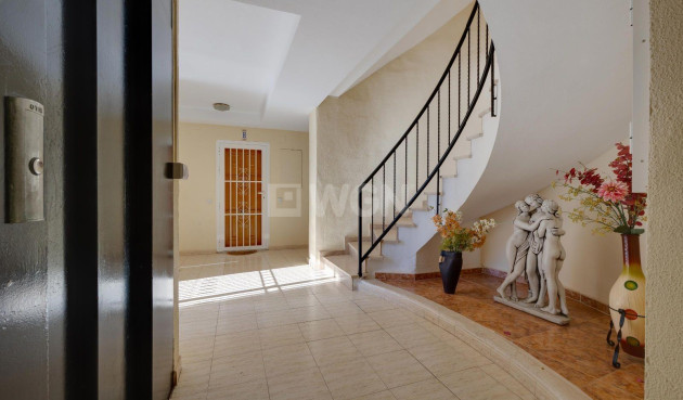 Odsprzedaż - Mieszkanie w bloku - Torrevieja - La Siesta - El Salado - Torreta