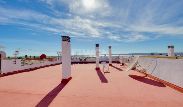 Odsprzedaż - Mieszkanie w bloku - Torrevieja - La Siesta - El Salado - Torreta