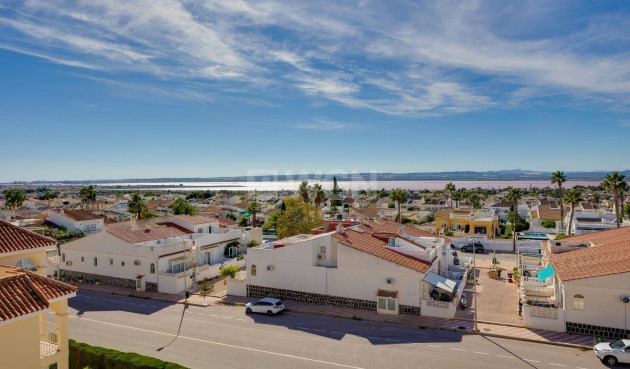 Odsprzedaż - Mieszkanie w bloku - Torrevieja - La Siesta - El Salado - Torreta