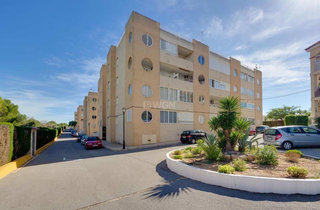 Odsprzedaż - Mieszkanie w bloku - Torrevieja - La Siesta - El Salado - Torreta