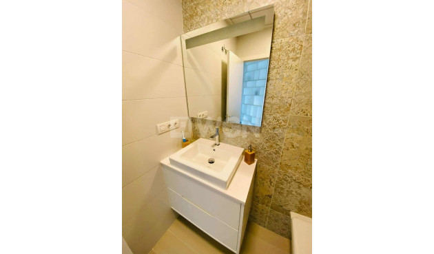 Odsprzedaż - Daszek - Las Colinas Golf - Costa Blanca